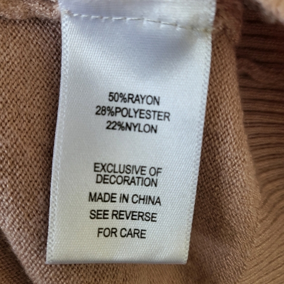 Cactus + Pearl Sweater With Knit Flowers‎ from Crackle Barrel Size S - Picture 6 of 7